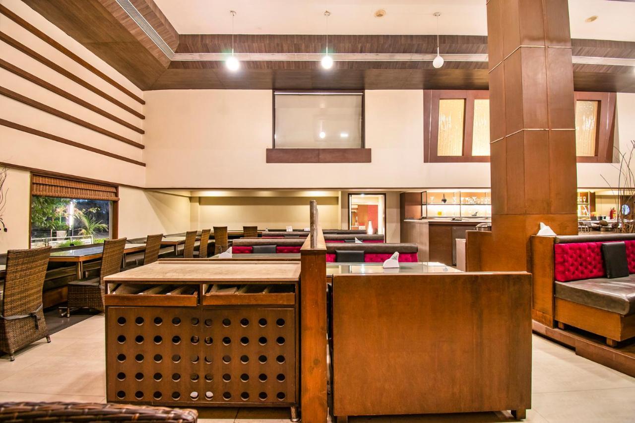 Hotel Sadanand Regency Pimpri-Chinchwad Екстер'єр фото