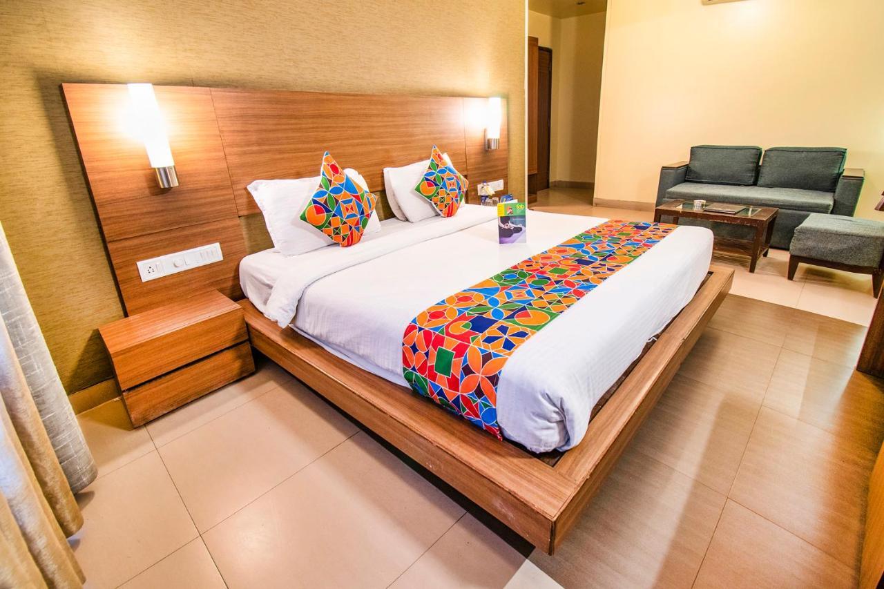Hotel Sadanand Regency Pimpri-Chinchwad Екстер'єр фото